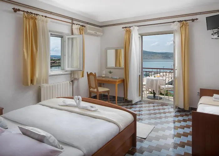 krevet i doručak Pansion Andelko Starigrad Paklenica